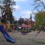4 loc de joaca parcul municipal