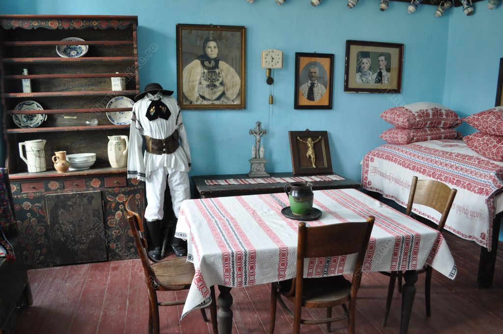 fret vertex leather Casa Saseasca din Livezile va deveni muzeu al preindustrializarii din  Transilvania