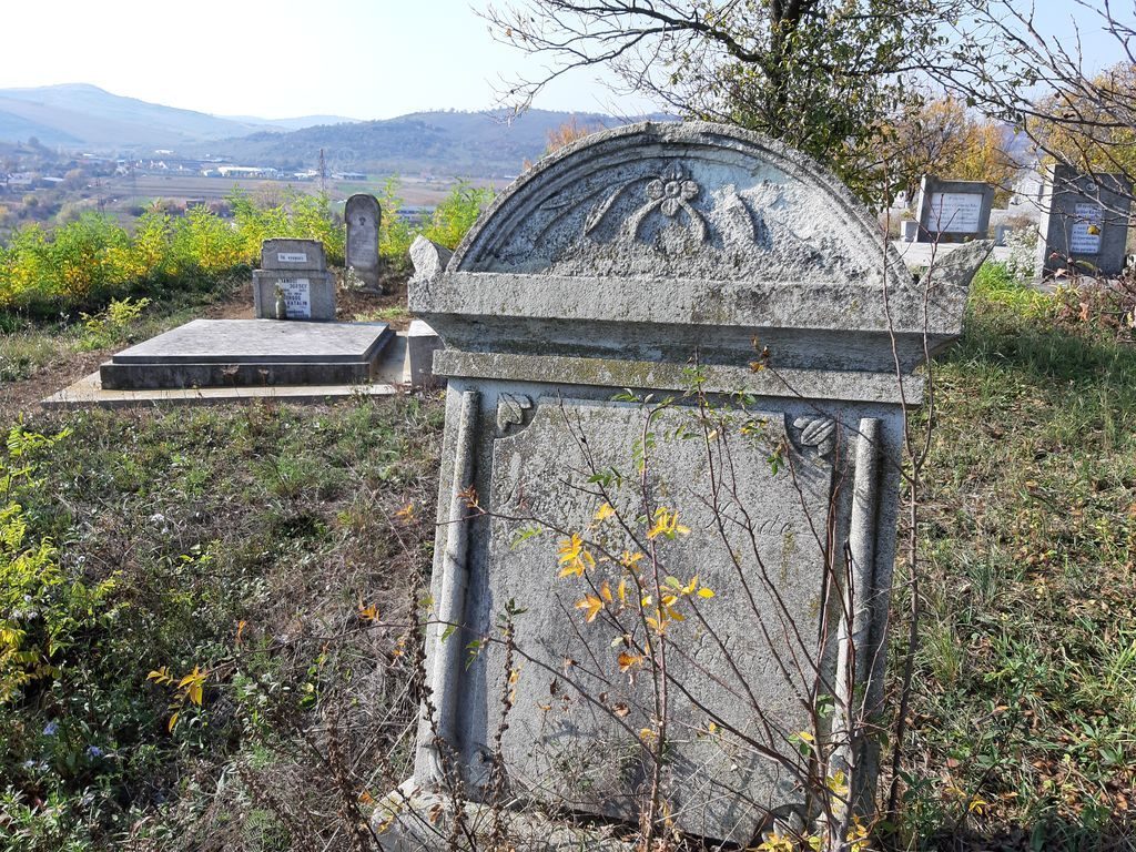 viziune nouă asupra mormintelor